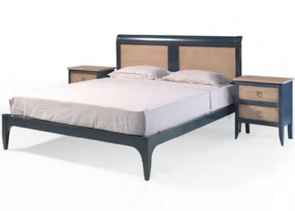 Кровать двуспальная , массив,  160х200 см.,